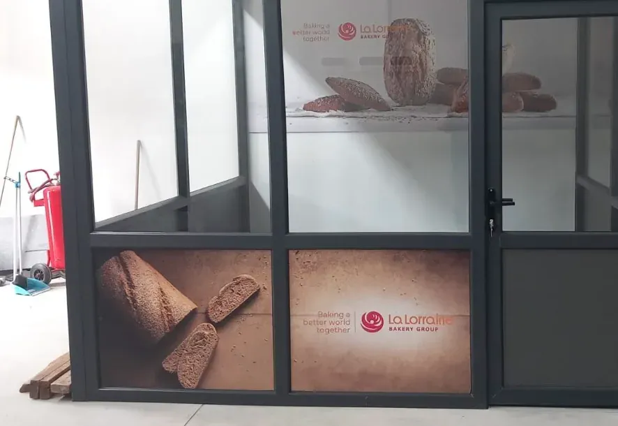 Distribütör iç mekânı: İç mekân grafikleri