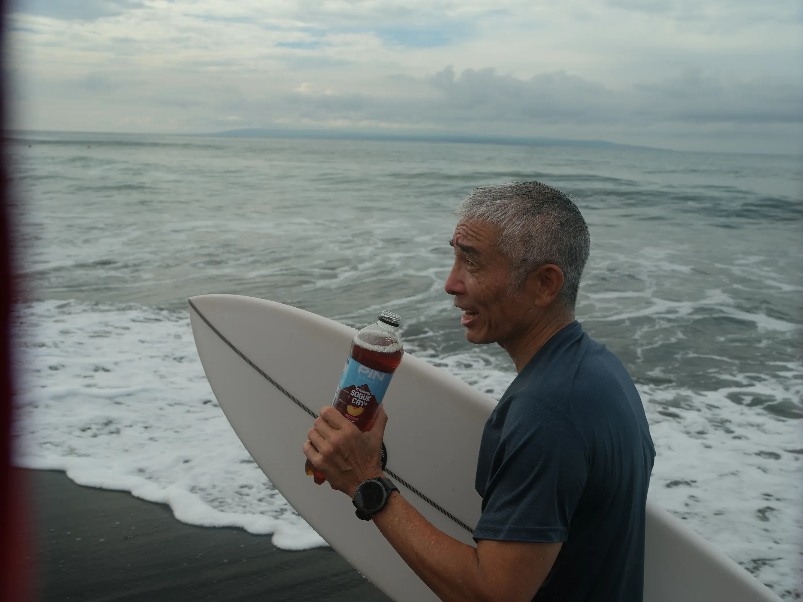 Pin Drinks surf lifestyle photograph